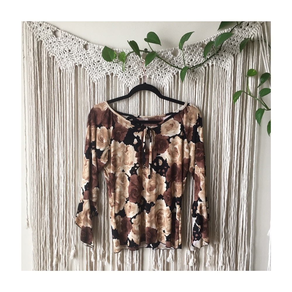 Vintage Y2K Flounce Sleeve Floral Top